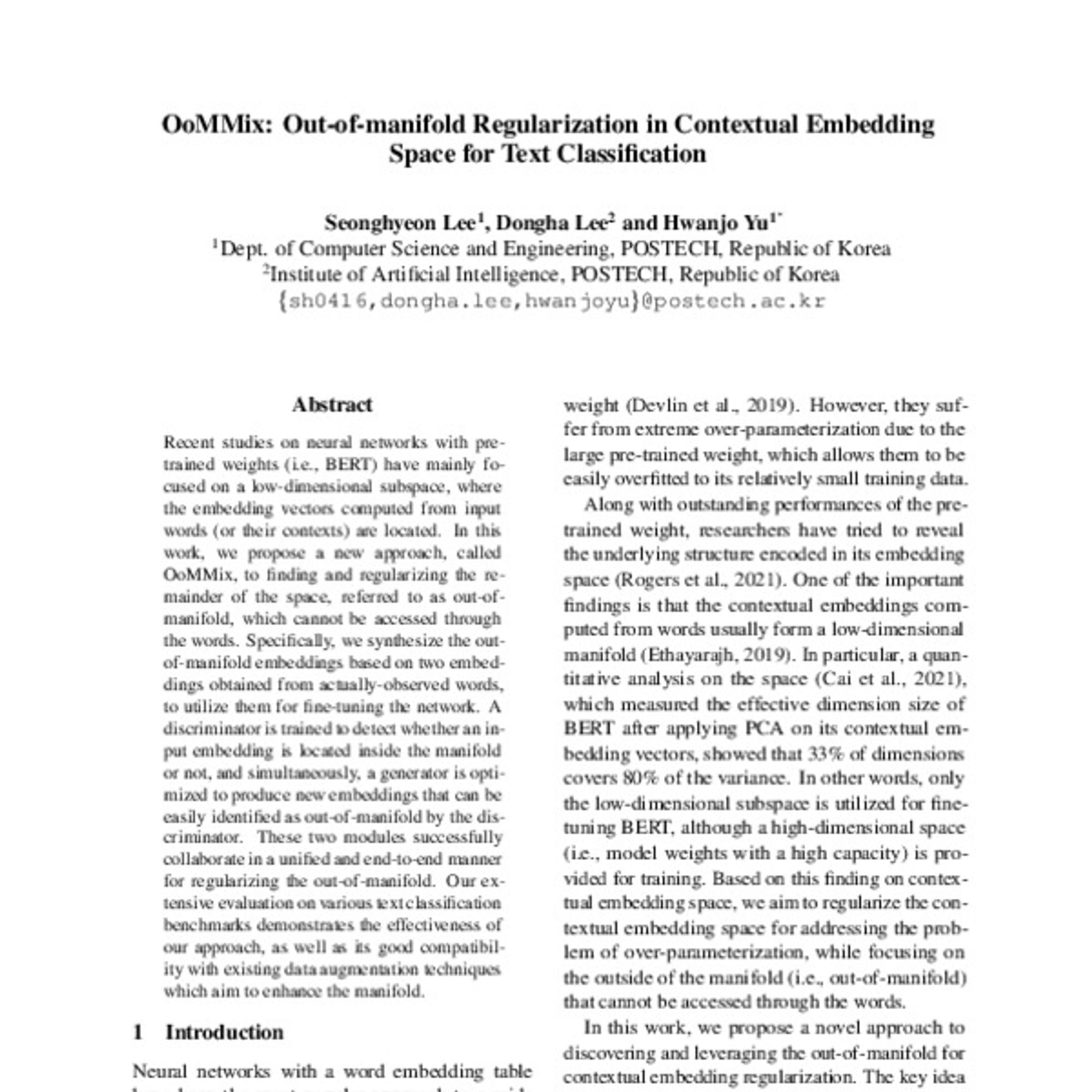 OoMMix: Out-of-manifold Regularization in Contextual Embedding Space for Text Classification