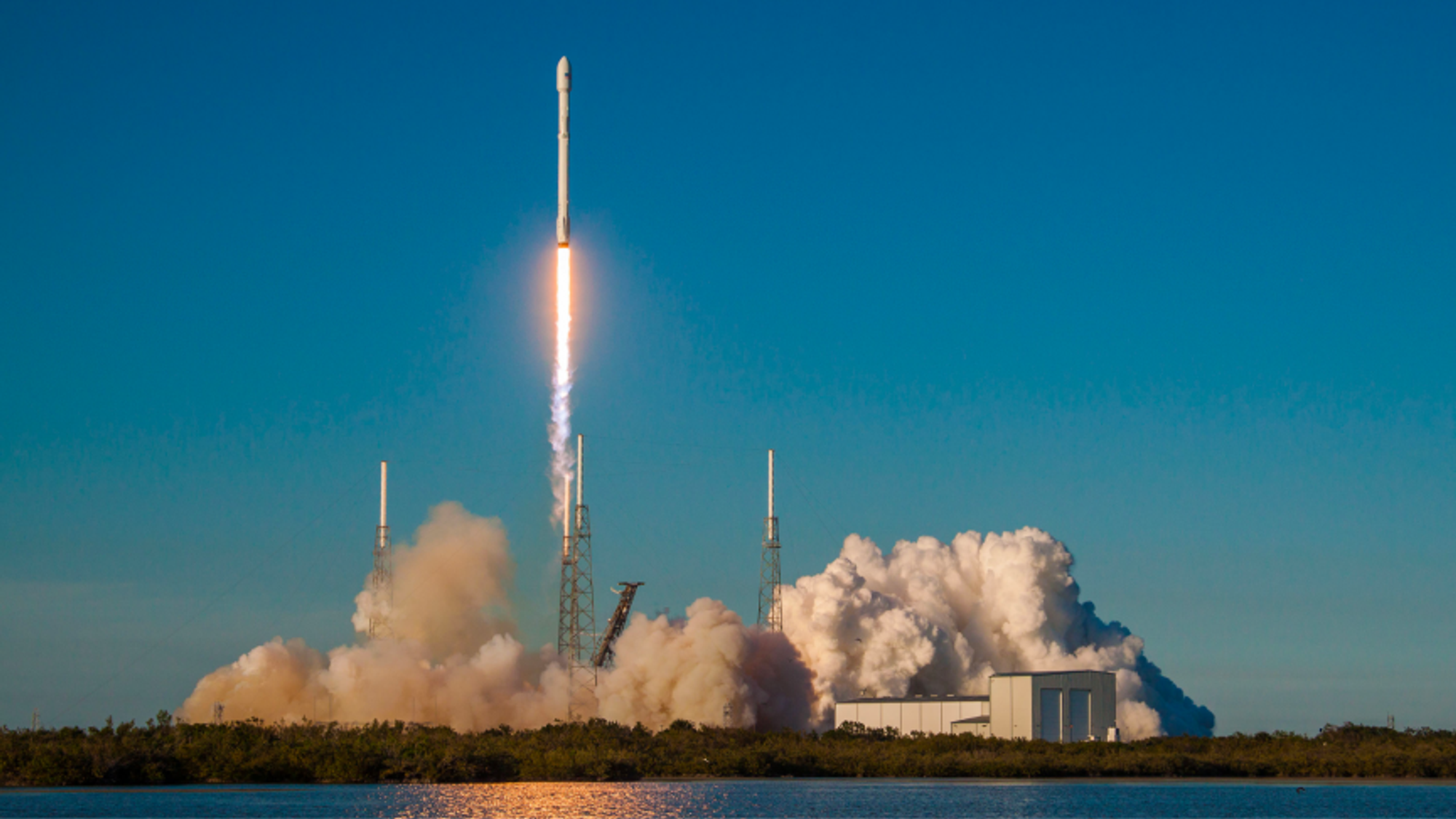 SpaceX Starlink pursues 'complete coverage' with polar orbit launch