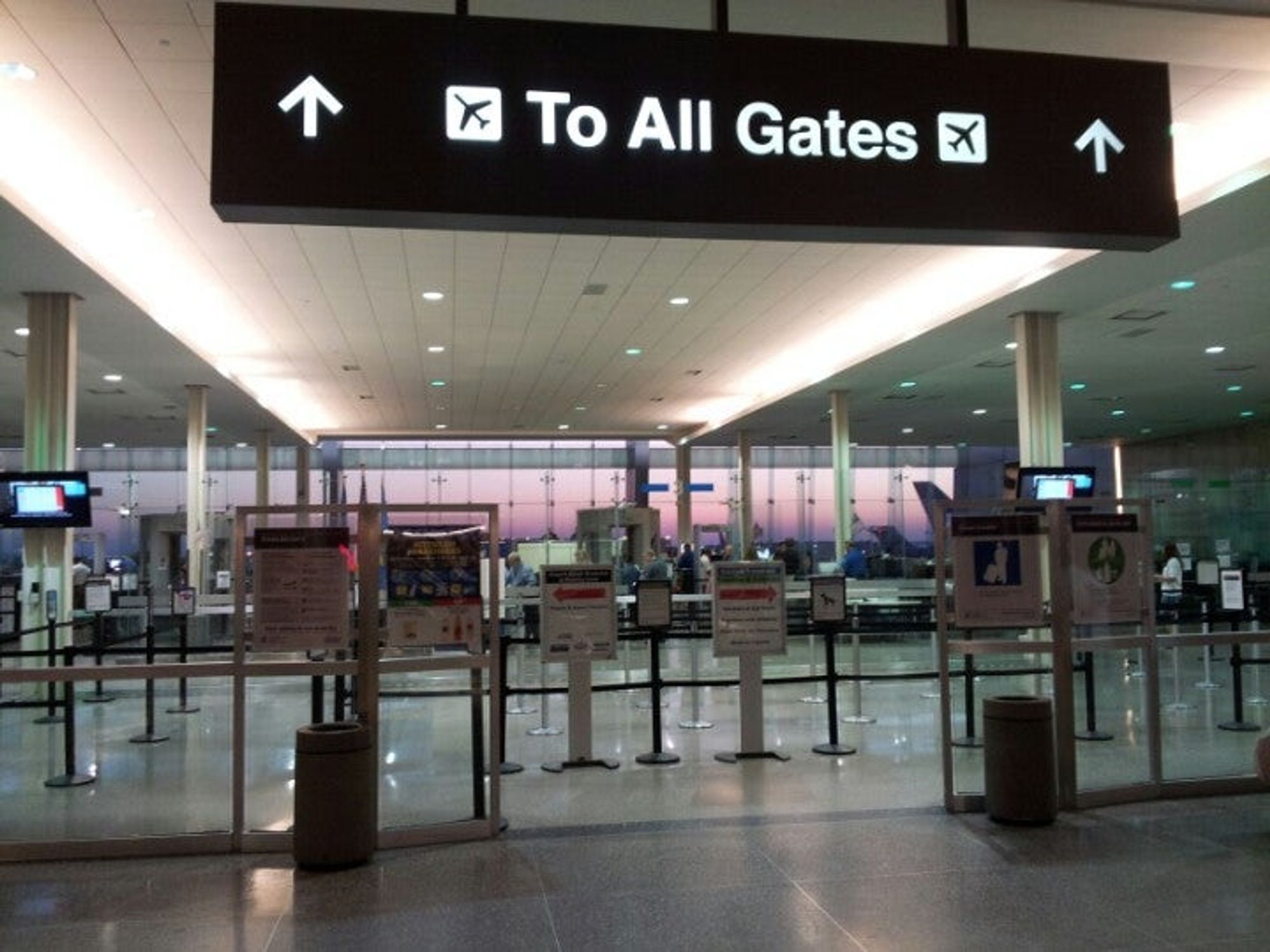Tulsa International Airport (TUL)        (塔尔萨)(Mandarin)