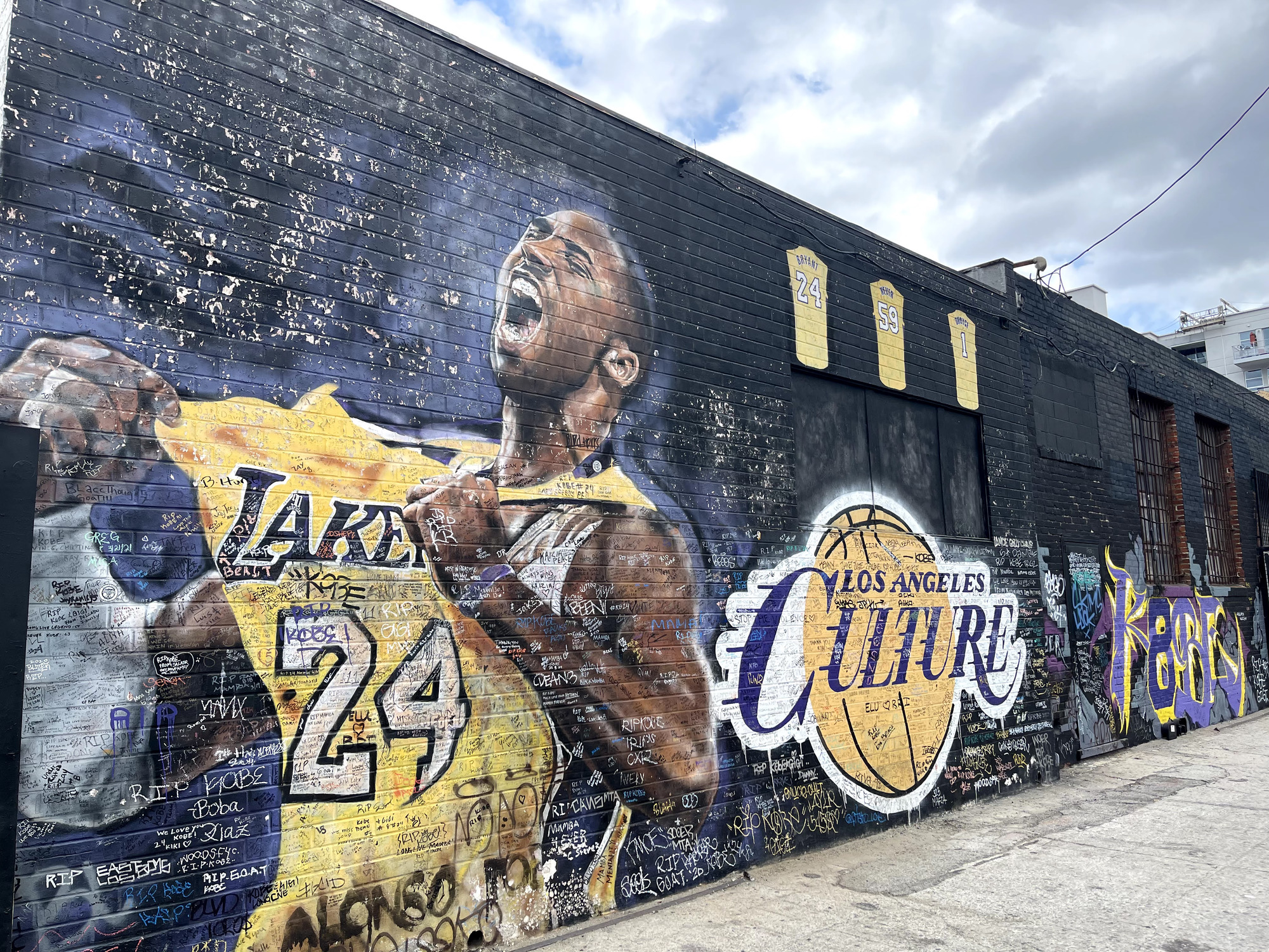 Although I have not yet gotten to visit this mural, my dad and brother Danny stopped by while leaving LA and roadtripping back to SF. 